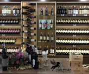 Tại sao rượu vang phải để nghiêng? Nguyên tắc khi bảo quản rượu vang