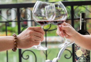 Rượu vang kết hợp với món ăn gì chuẩn vị?